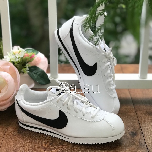 Nike Cortez GS b/White WMNS - Picture 2 of 8